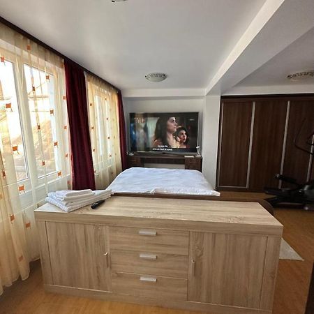הוילה Brasov Place מראה חיצוני תמונה